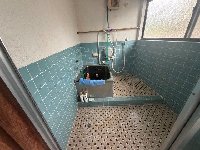 山鹿市菊鹿町 5DK＋納屋の浴室|お風呂です