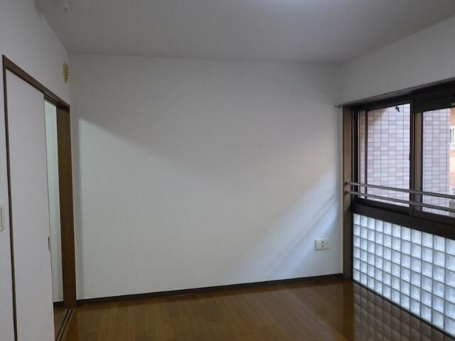 さくらガーデン旭が丘の寝室