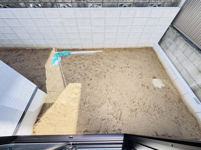 松戸市南花島１丁目新築戸建【上本郷第二小学校：5分】の庭|南側庭スペース