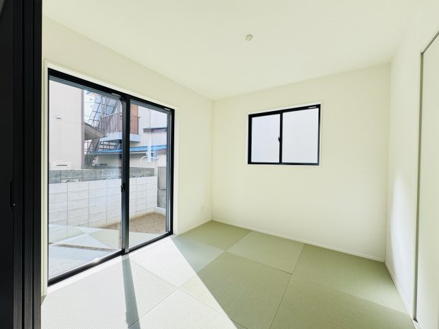 松戸市南花島１丁目新築戸建【上本郷第二小学校：5分】の和室|4.5帖和室