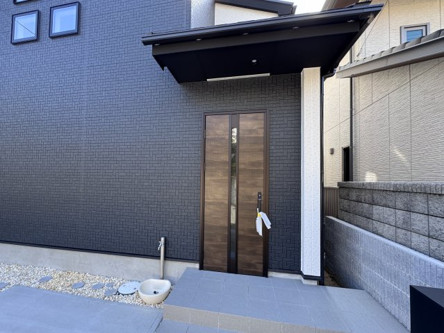 松戸市南花島１丁目新築戸建【上本郷第二小学校：5分】のエントランス|エントランス
