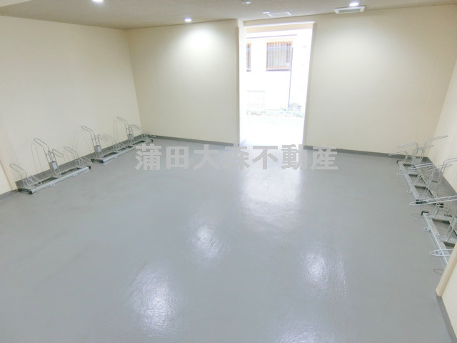 プレール・ドゥーク南六郷のその他共用部分|屋根付きの駐輪場