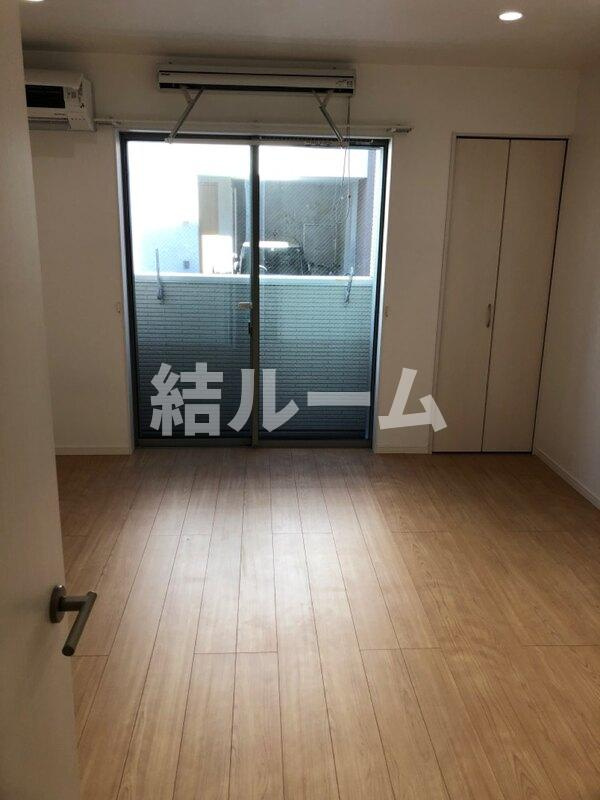板橋区蓮根１丁目のアパートの居間・リビング