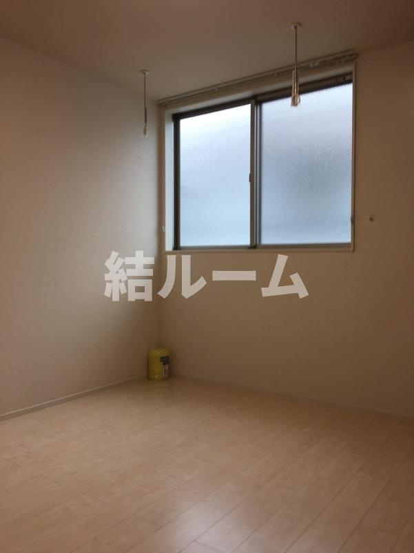 板橋区前野町５丁目のアパートの居間・リビング
