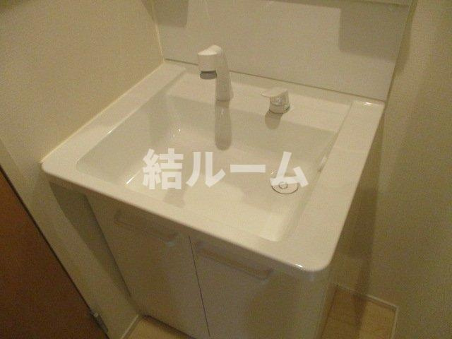 板橋区前野町５丁目のアパートの洗面所