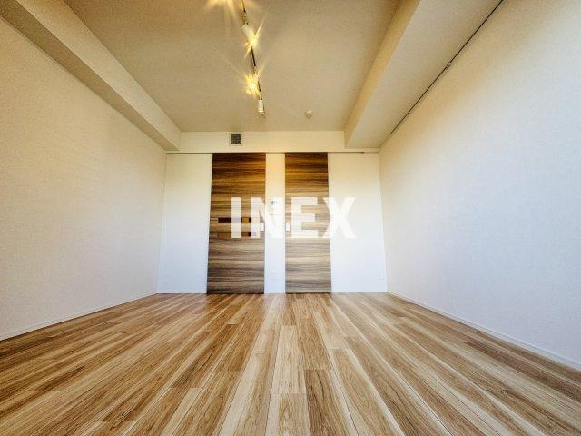 横浜市中区石川町２丁目の賃貸マンションの居間・リビング