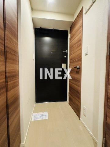 横浜市中区石川町２丁目の賃貸マンションの玄関