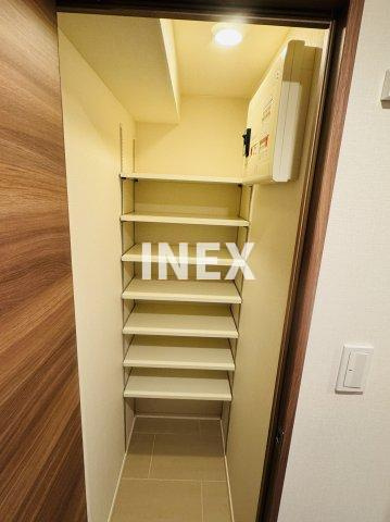 横浜市中区石川町２丁目の賃貸マンションの収納