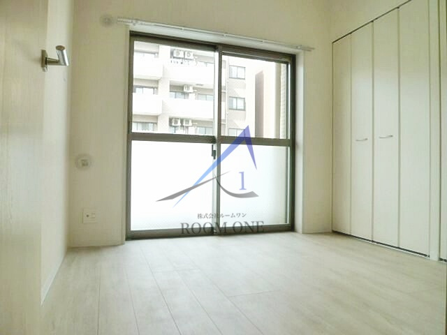 ＪＵ　ＴＯＷＥＲ　ＦＲＯＮＴ　北斎Ｓｔの寝室|寝室です。