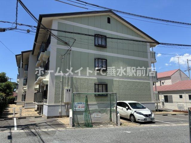 リバーグリーン藤村の外観