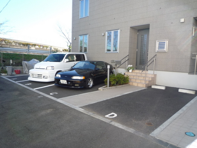 アステルコートの駐車場|敷地内駐車場
