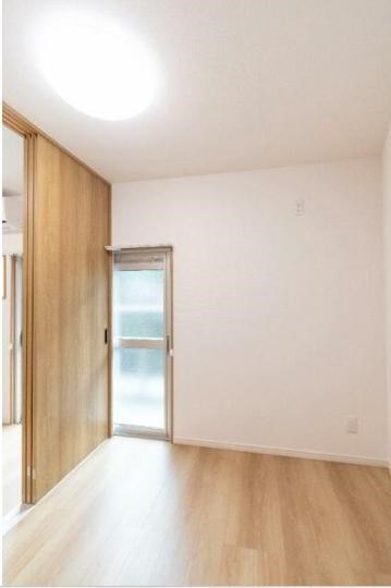 渋谷マンションの寝室|使い勝手のいい寝室です