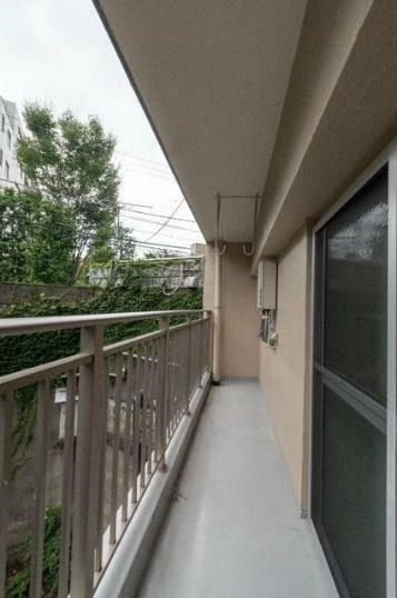 渋谷マンションのバルコニー|バルコニーからの眺めを楽しみながら食事をしませんか