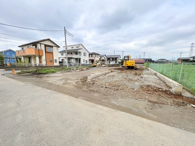 川越市小ケ谷　建築条件なし売地　JR川越線『西川越駅』徒歩14分　【今成小学区】の前面道路含む現地写真