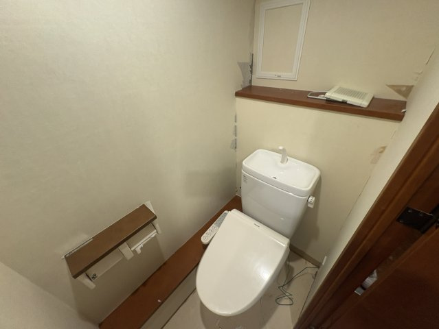 フォレステージュ江坂垂水町のトイレ