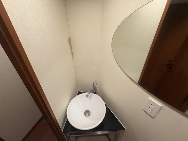 フォレステージュ江坂垂水町の独立洗面台