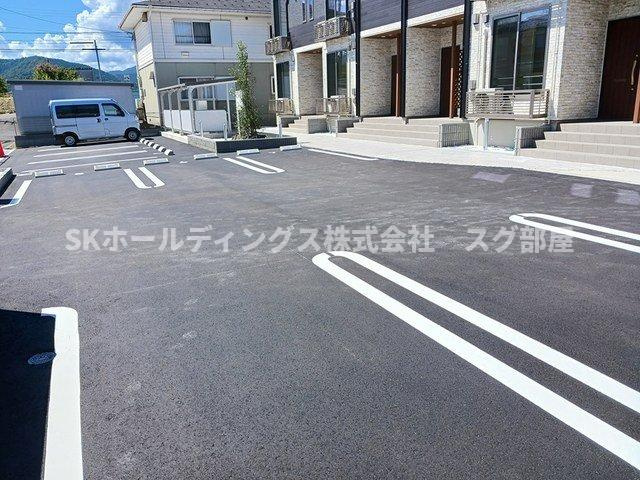 アルシオンの駐車場