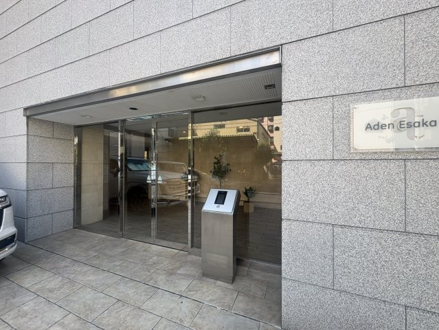 アーデン江坂2のエントランス