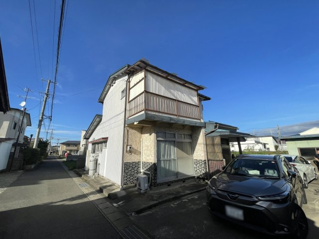 会津若松市材木町　中古戸建ての外観