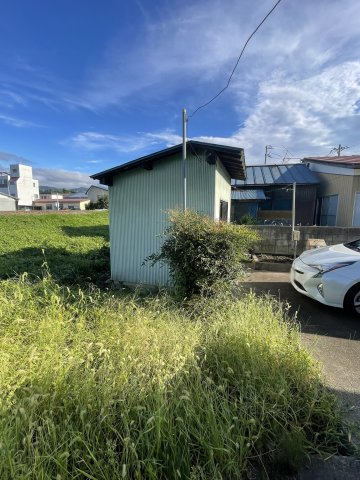 会津若松市材木町　中古戸建ての庭