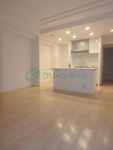 リーディア玉造駅前の洋室