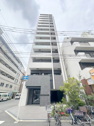 ファーストフィオーレ九条の外観