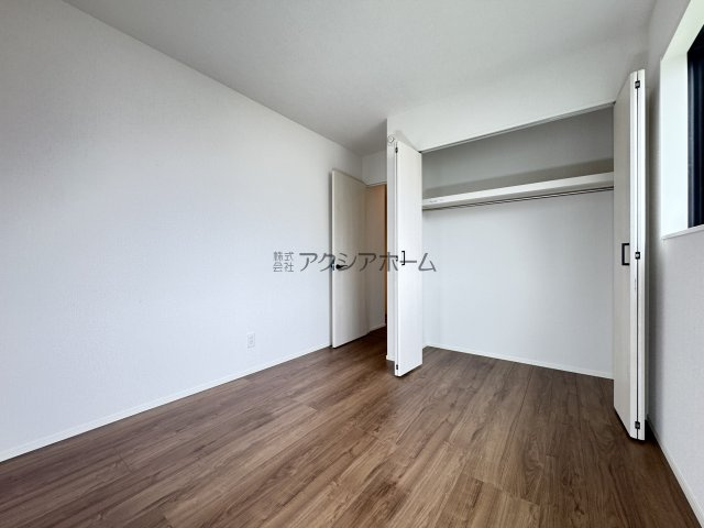 所沢市下安松・全7棟　新築一戸建　3号棟　～並列駐車2台可～の洋室|洋室5.2帖