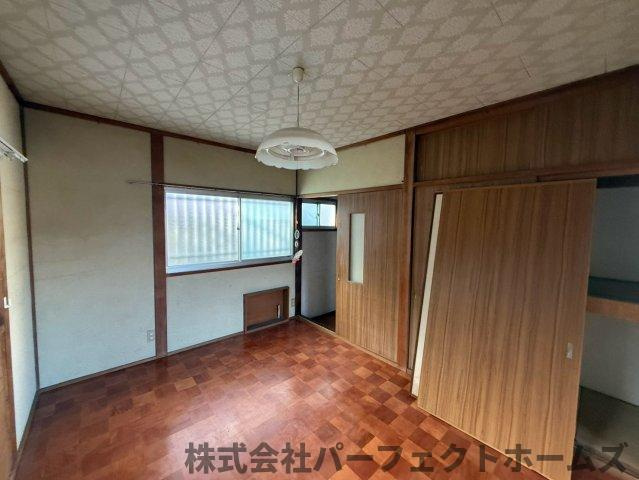 岡山手町戸建の洋室|コンパクトで使いやすい洋室です