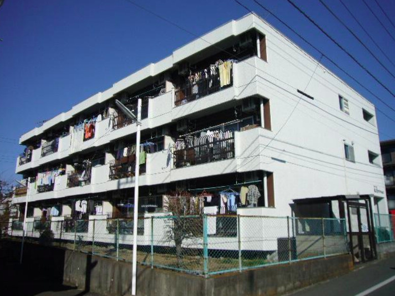 泰慶マンションの外観