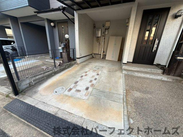 松丘町戸建の駐車場|カースペースがあります