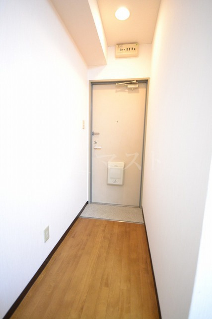 レジデンス堀江の玄関|※別号室参考写真