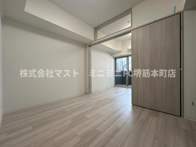 プレサンスOSAKA東成中本ハーヴィルの居間・リビング