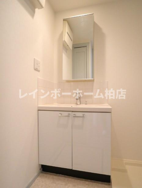 特典：仲介手数料が無料です!!の洗面所|独立洗面台です