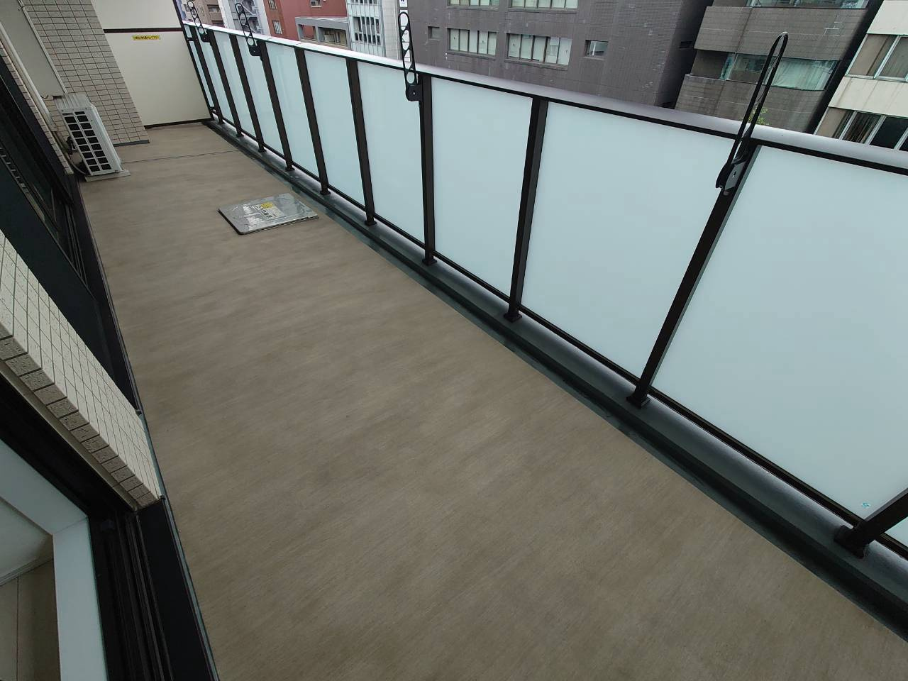 【バルコニー】