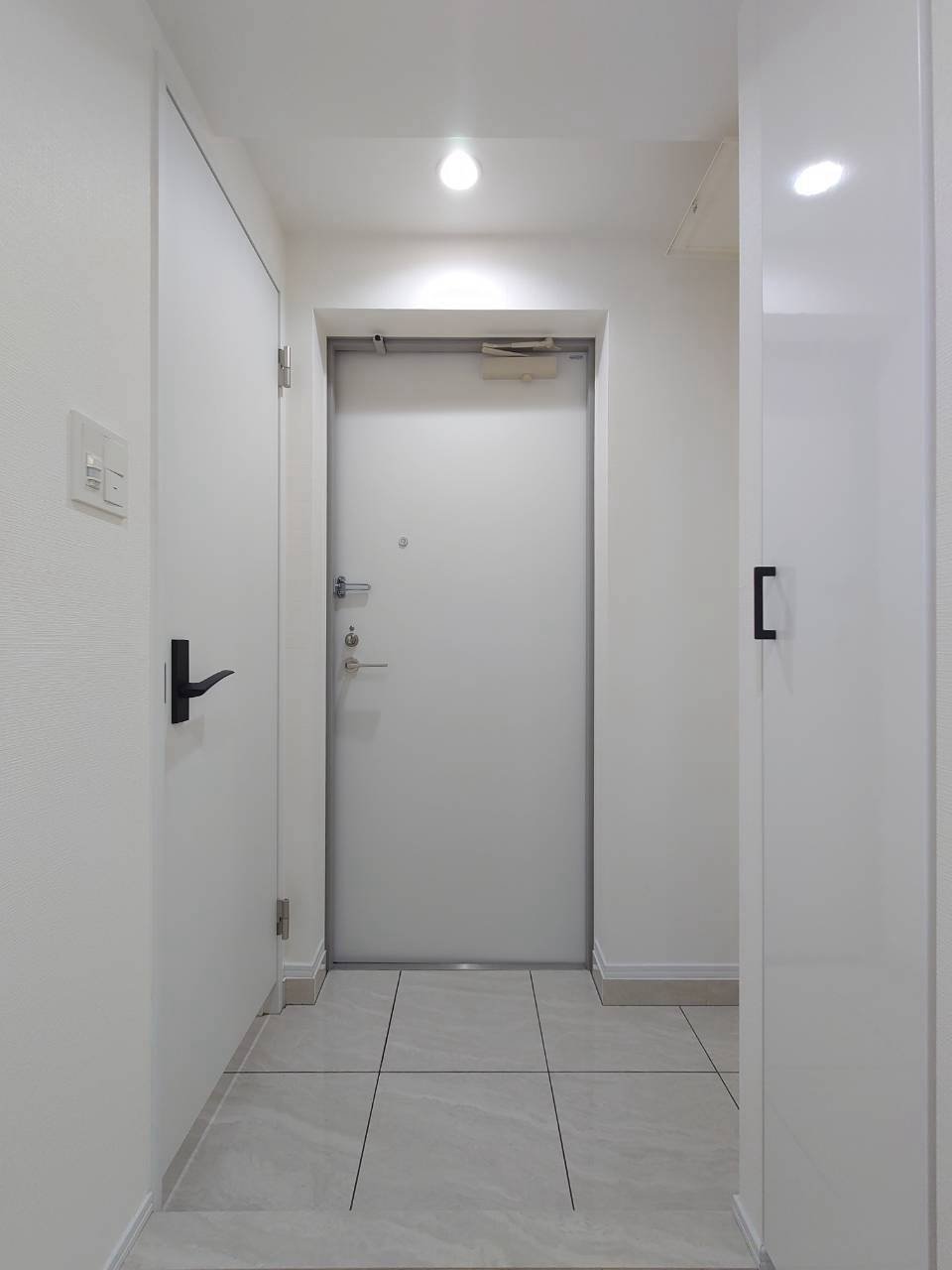 【玄関】