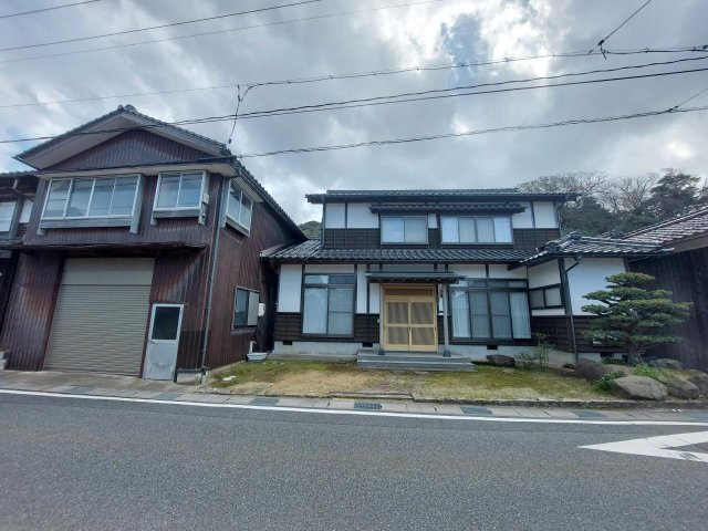 岩美郡岩美町大字浦富中古戸建の外観