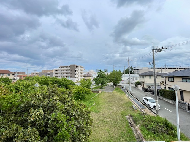 箕面市白島１丁目の賃貸マンションの展望