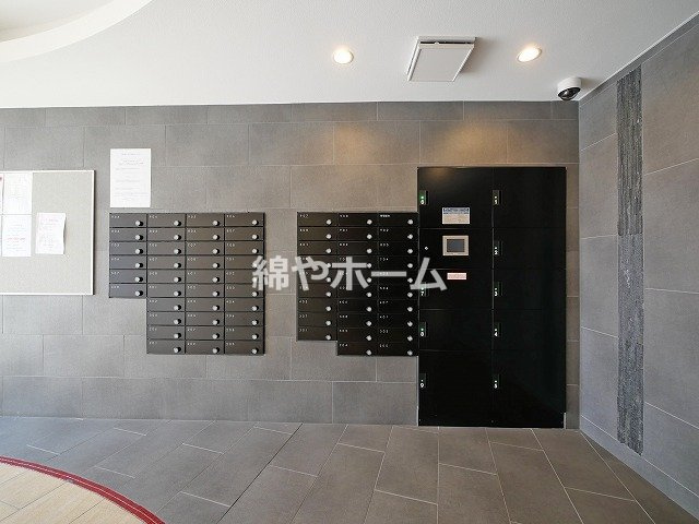 LUMINOUS放出のロビー|建物の内部です