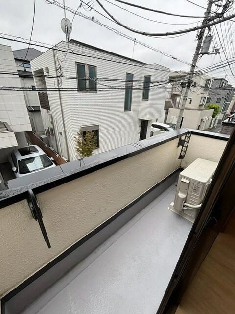 サンロイヤル関根のバルコニー