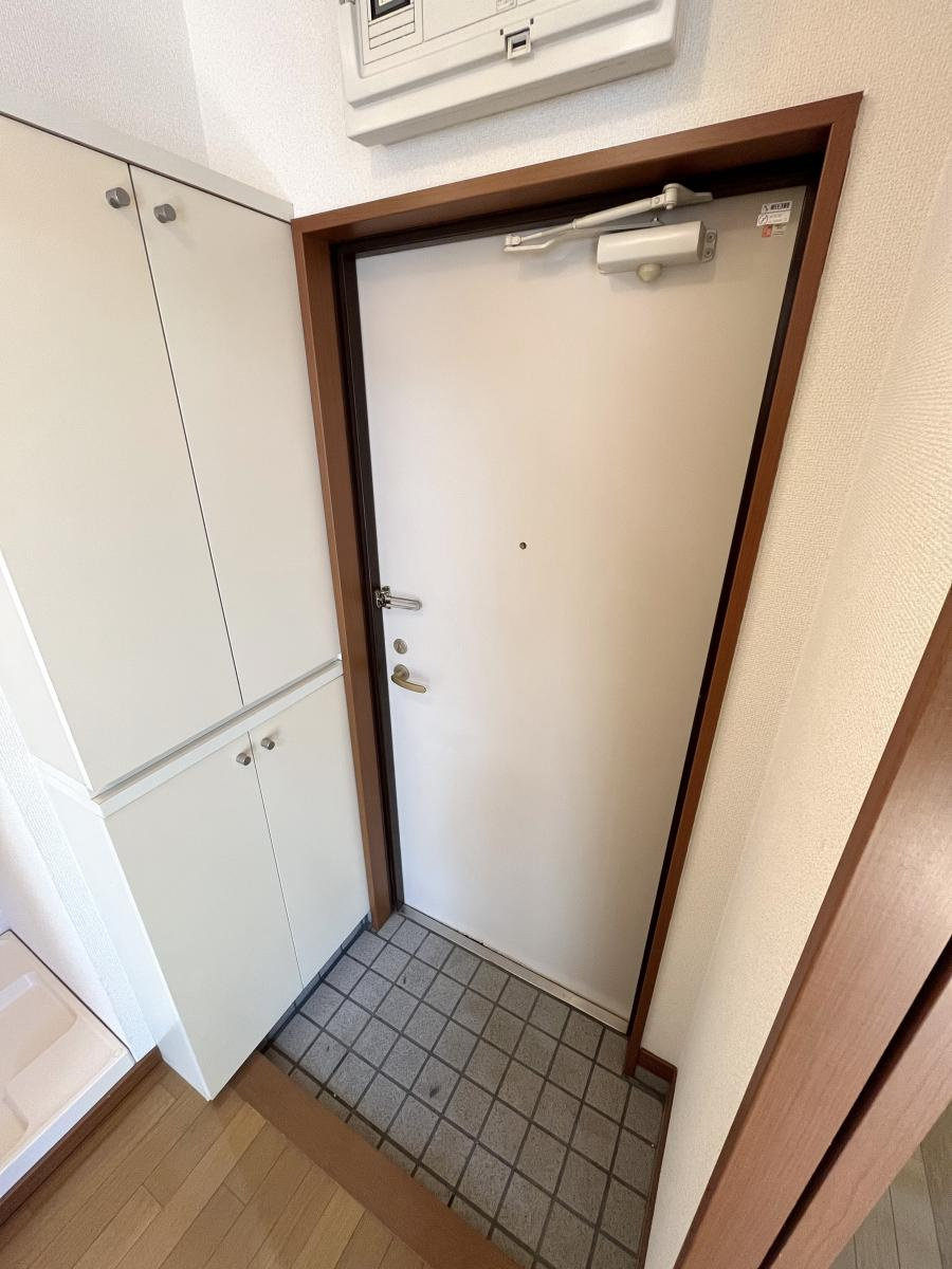 コンフォート南太田の玄関