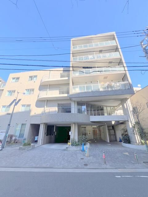 ライトコート四谷の外観