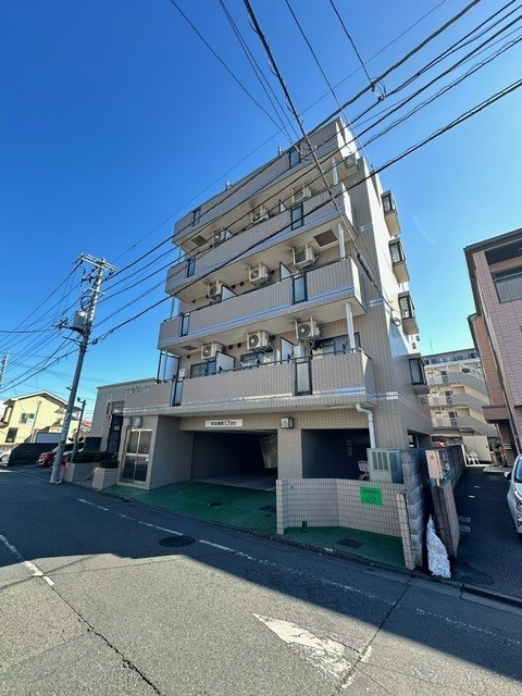 ハチホウハイツ１１の外観
