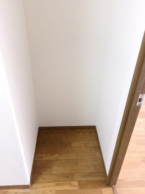 ハチホウハイツ１１のその他|冷蔵庫置き場