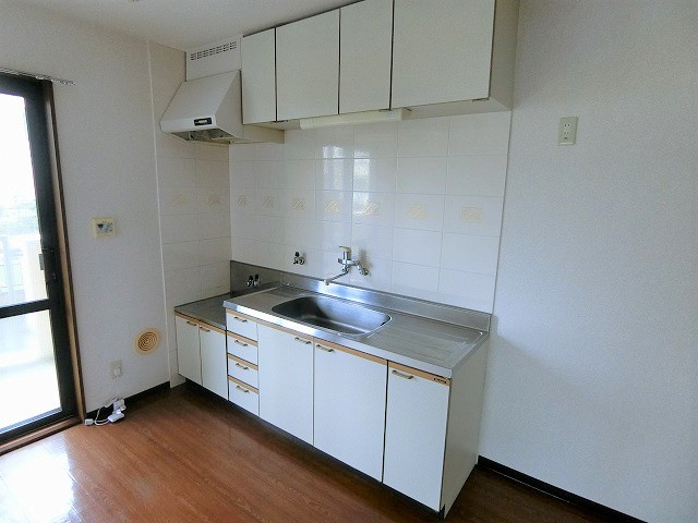 グリーンヒル・Mのキッチン|写真は同建物の別部屋を参考に掲載しております。