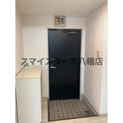 Rグレイスヒガシヤマの玄関