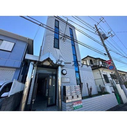 Rグレイスヒガシヤマの外観