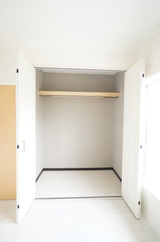 四街道市千代田RC造テラスハウスの収納