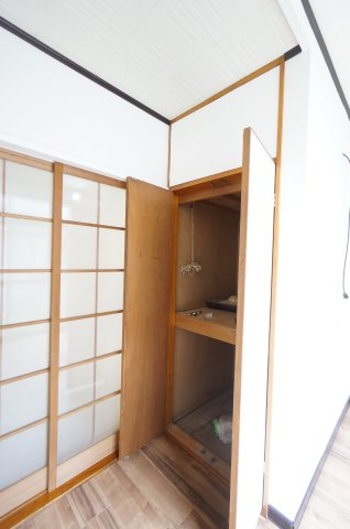 四街道市千代田RC造テラスハウスの収納
