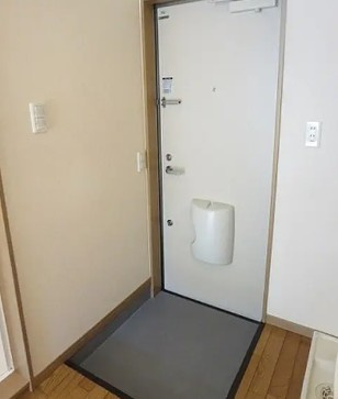 サンライズ宮町の玄関