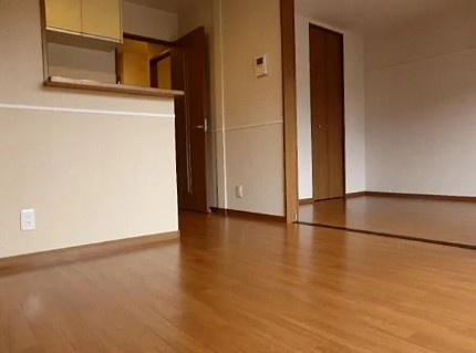 イーストパークＵＲＡＷＡ　２の居間・リビング|※別部屋参考写真